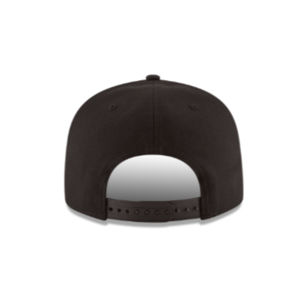 NEW YORK KNICKS 9FIFTY NBA NEW ERA BLACK AND WHITE SNAPBACK HAT