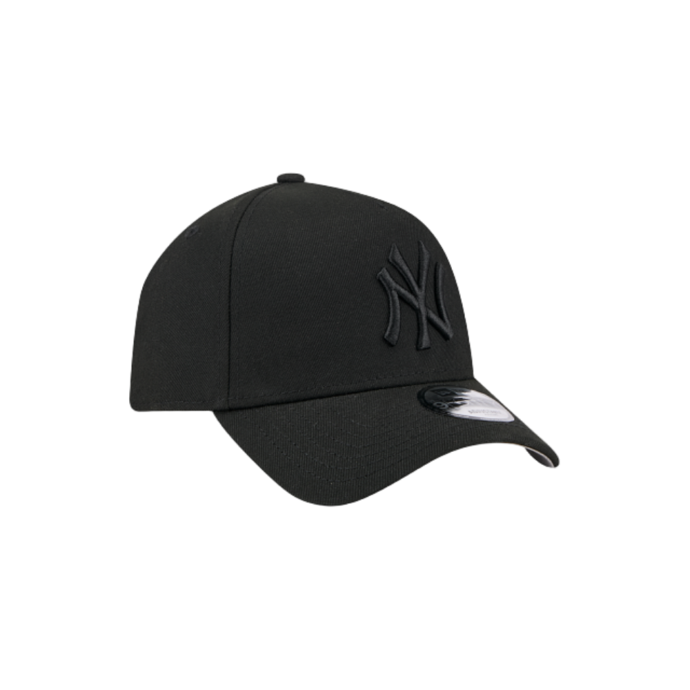 NEW YORK YANKEES 9FORTY A-FRAME NEW ERA BLACKOUT SNAPBACK HAT