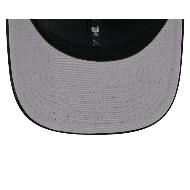 BOSTON BRUINS NEW ERA NHL 9SEVENTY ADJUSTABLE BLACK TRUCKER SNAPBACK HAT