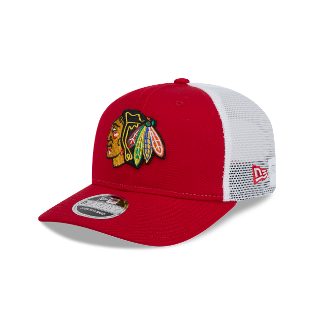 CHICAGO BLACKHAWKS NEW ERA NHL 9SEVENTY RED TRUCKER SNAPBACK HAT