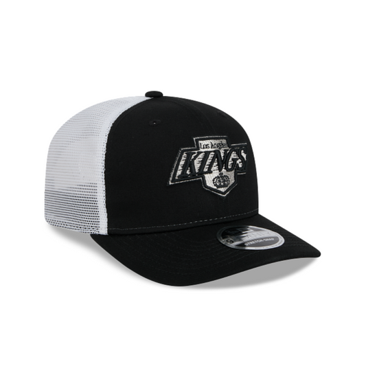 LOS ANGELES KINGS NEW ERA NHL 9SEVENTY ADJUSTABLE BLACK TRUCKER SNAPBACK HAT