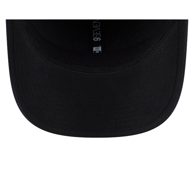 NEW YORK YANKEES 9SEVENTY NEW ERA DARK NAVY SNAPBACK HAT